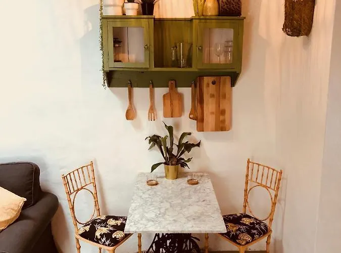 Cuarto Botanico - Shared Pool - Island Location - 10 Mins Drive To Famara And La Santa דירה *