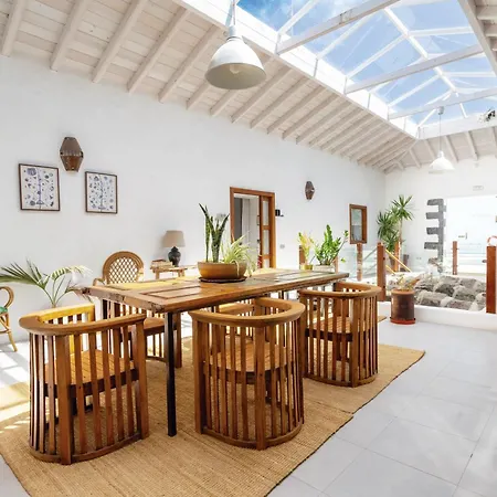 Cuarto Botanico - Shared Pool - Island Location - 10 Mins Drive To Famara And La Santa Apartman Tiagua